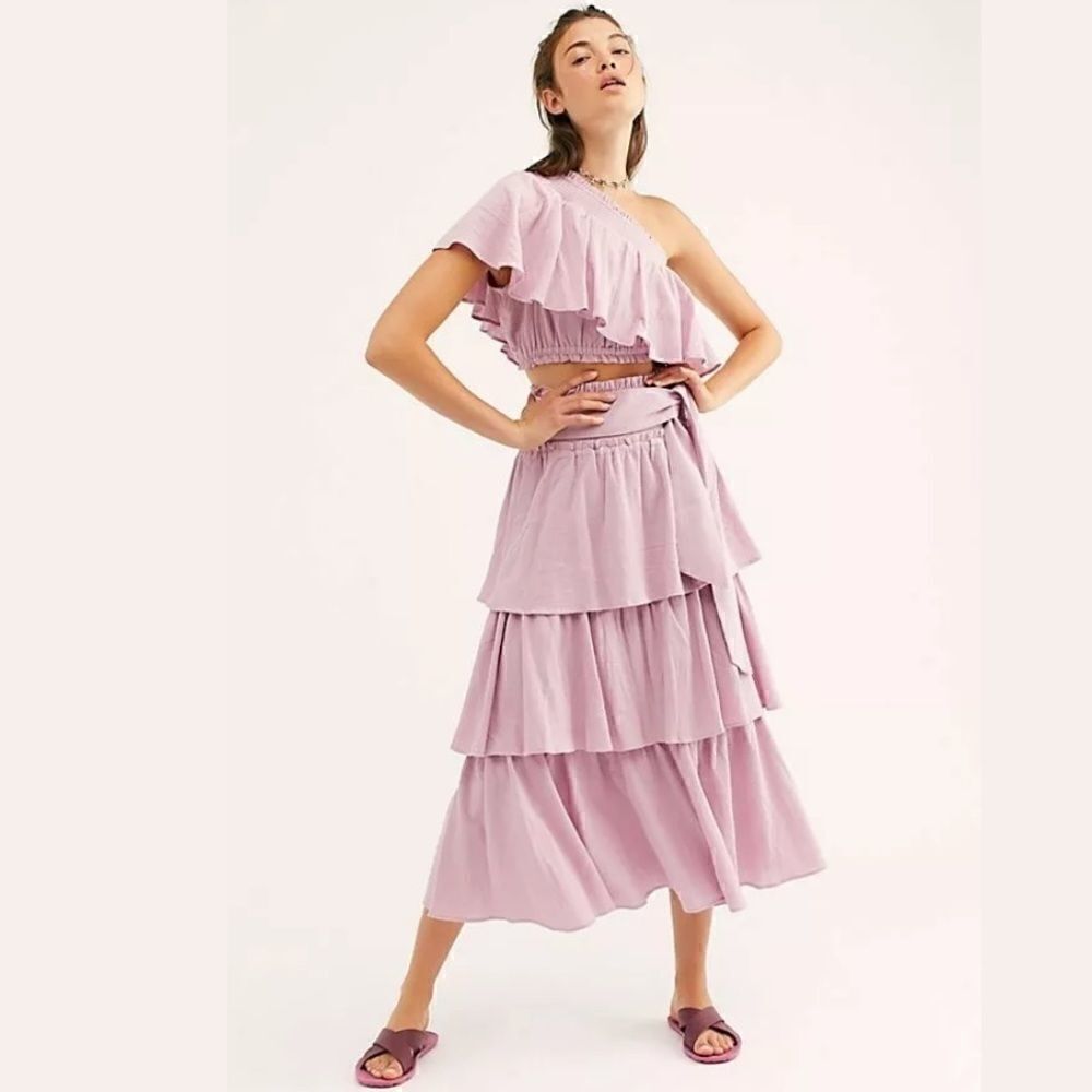 🆕FREE PEOPLE GO FOR DRAMA SET TOP & MIDI SKIRT